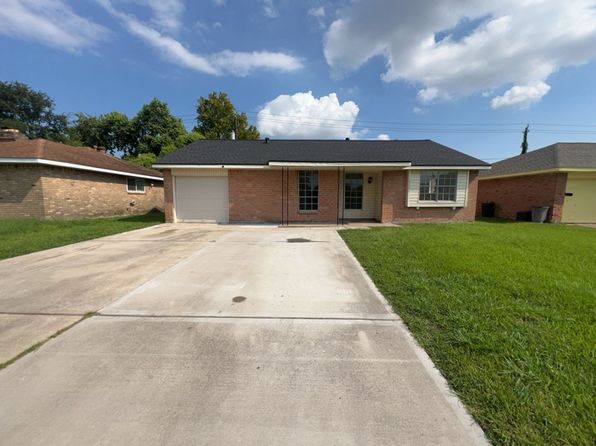 15335 Woodforest Blvd