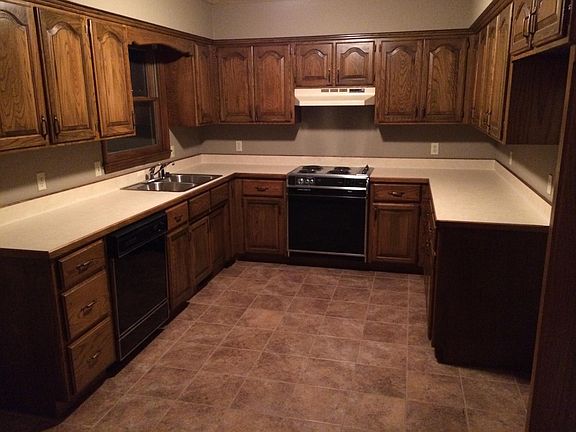 Lots of cabinets