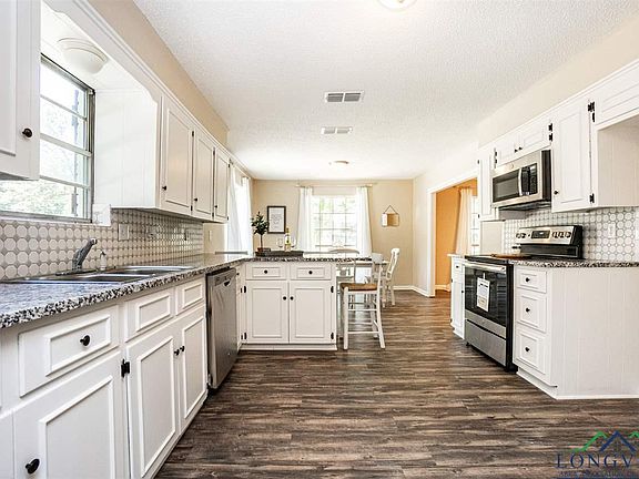 4th image of 602 S Honeysuckle St