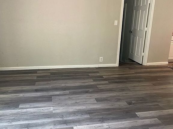 2nd image of 6811 Bellefontaine Ave