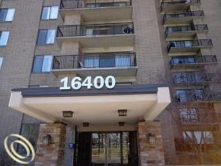 2nd image of 16400 N Park Dr APT 212