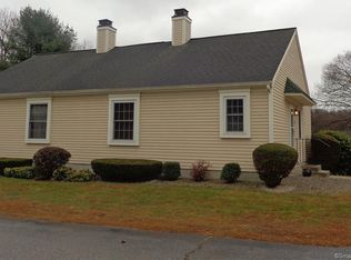 23 Cornfield Point #23, Woodstock, CT 06281