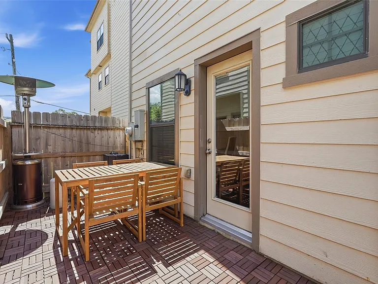836 Garden Oaks Ter — Photo 25