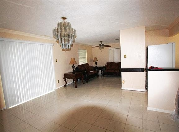 5th image of 1301 Greencove Dr