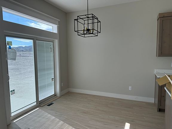 5th image of 728 Barnwood Rd