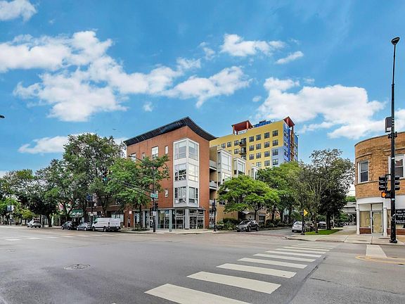 2nd image of 1122 W Catalpa Ave APT 808