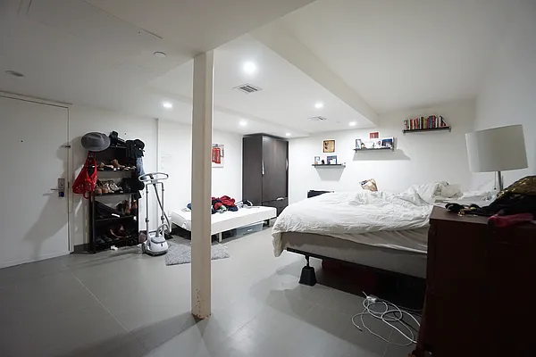 Rented by Rennit Inc. | media 15