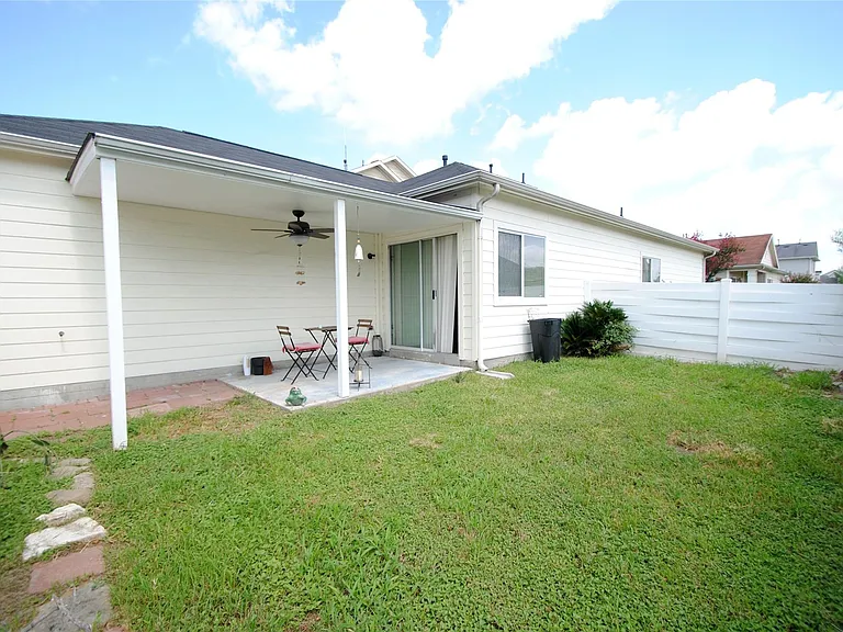 6363 Provident Green Dr — Photo 31