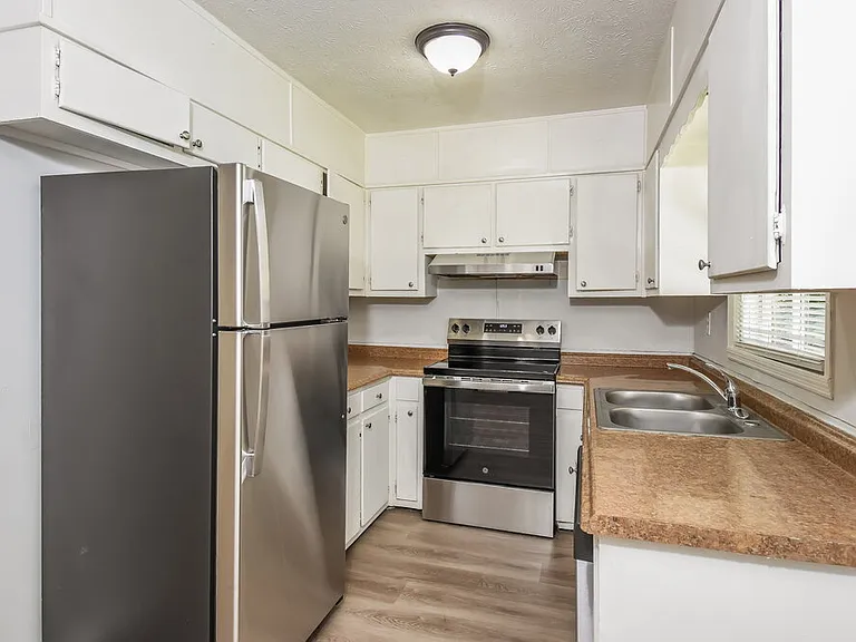 851 Grayson Hwy — Photo 6