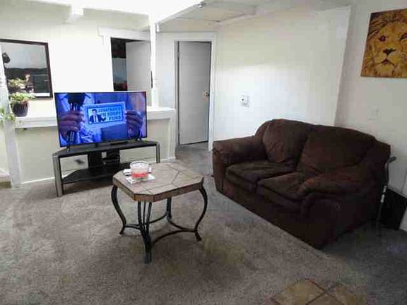 5th image of 1284 Madeleine Cir