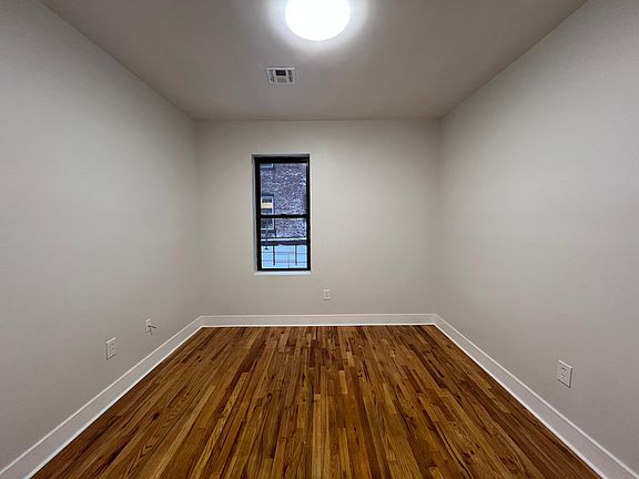 3rd image of 164 Bergen Ave #14L