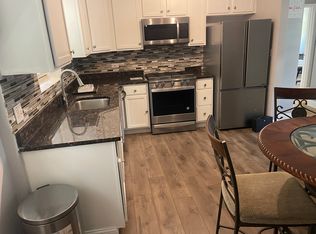 1709 W Estes Ave APT 2S, Chicago, IL 60626