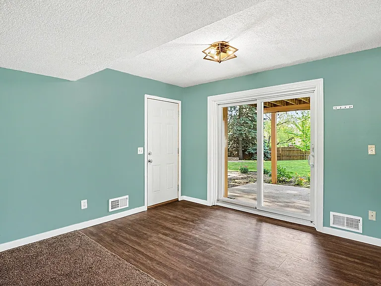Garage access / mudroom area
