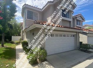 325 Scanno Dr, Oak Park, CA 91377