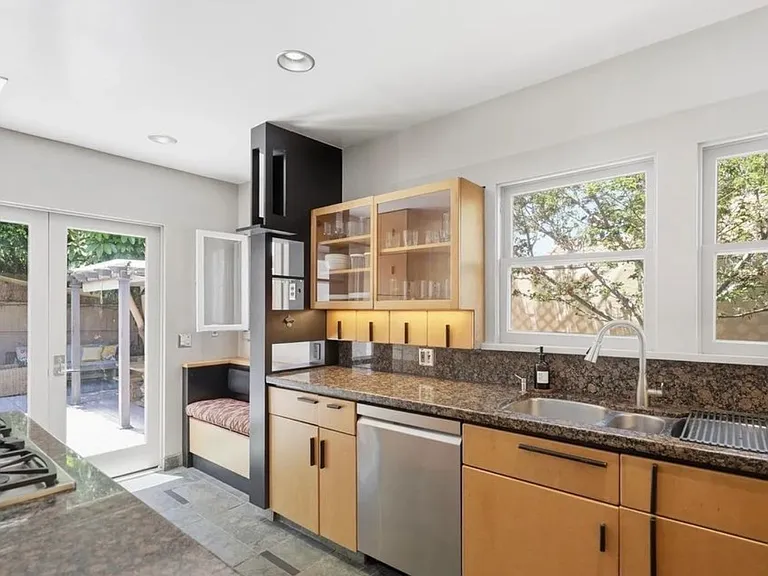 3031 Kalmia St — Photo 9