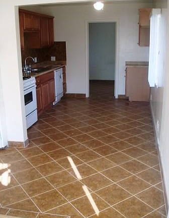 3rd image of 1739 W 147th St APT B