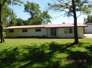 507 Airport Rd, Urbana, IL 61802