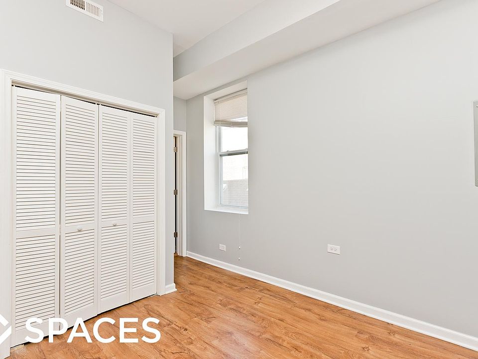2nd image of 1102 W 18th St #Three_r