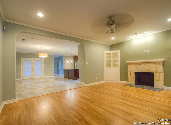 3rd image of 114 Montclair Ave
