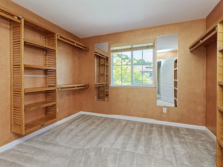 1012 Trailside Dr — Photo 29
