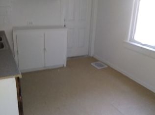 235 N 37th St #2, Milwaukee, WI 53208