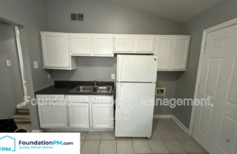 707 Mohawk Ave — Photo 3