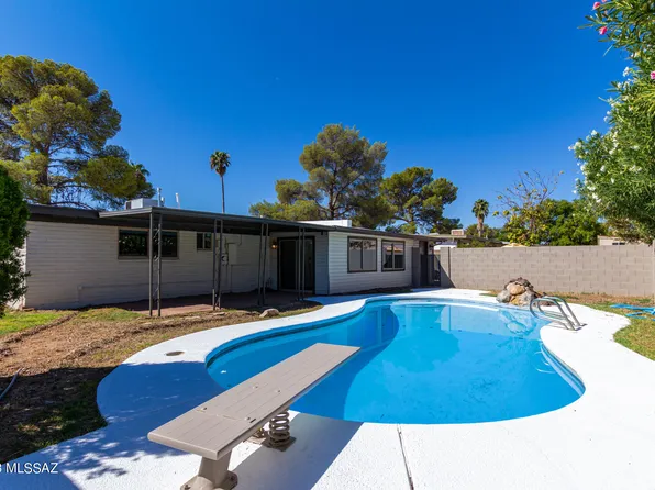 7841 E Silver Beech Dr, Tucson, AZ 85730