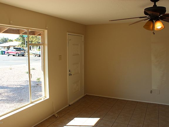 4th image of 1234 E Elton Ave