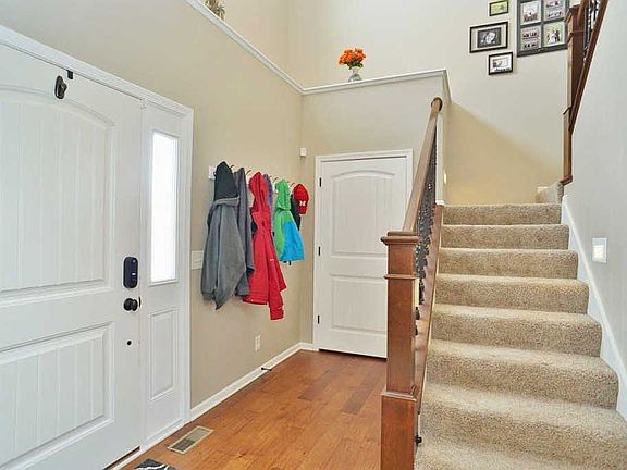 3rd image of 8309 S 62nd St