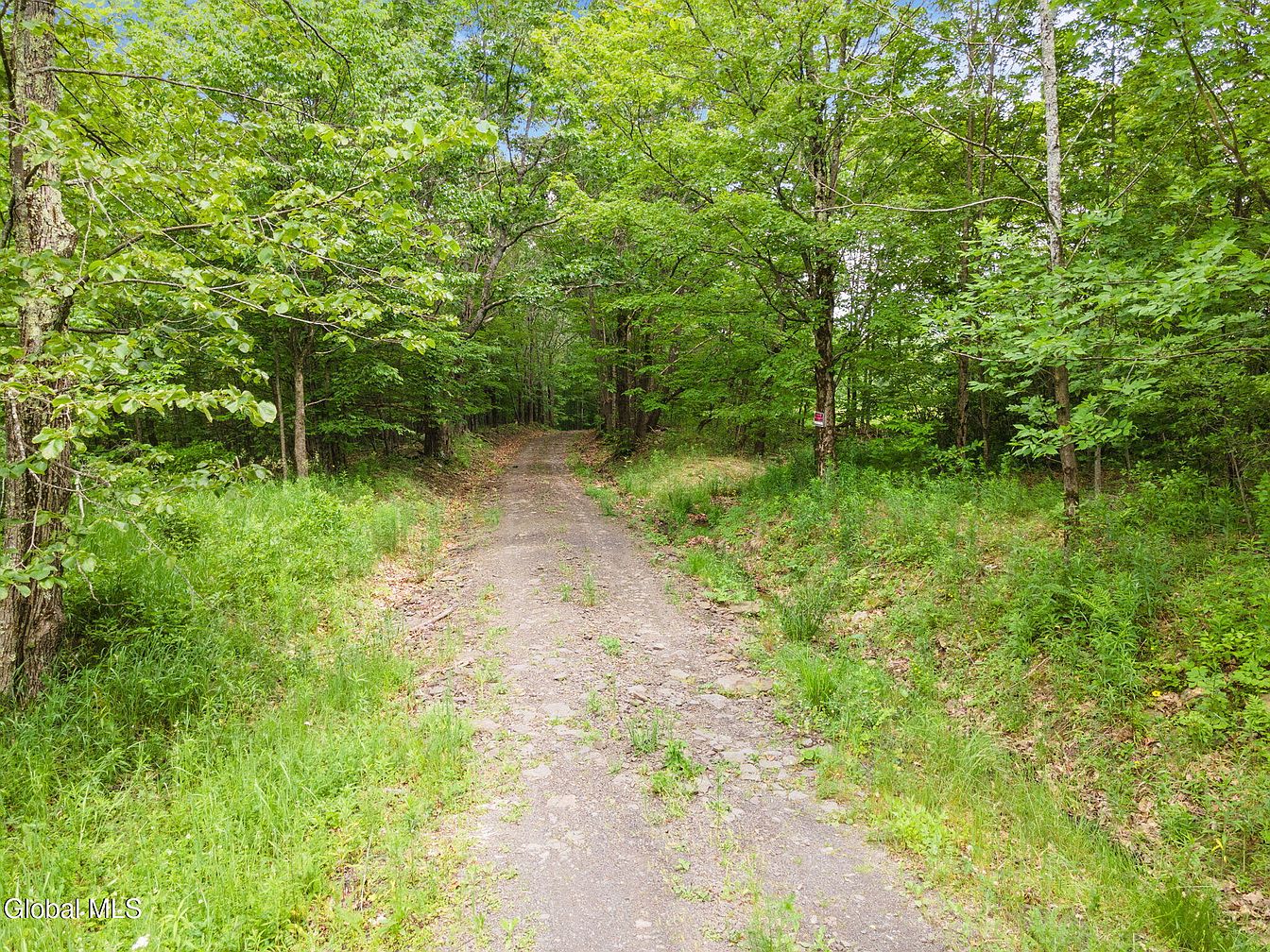1st image of 255 Lassen Road