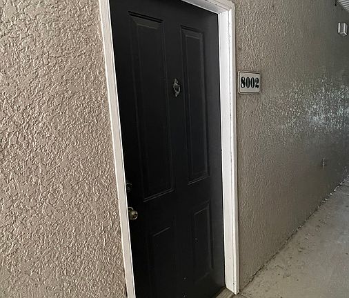 2nd image of 8002 Hemingway Cir