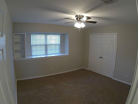 5th image of 2426 Eaglerock Dr