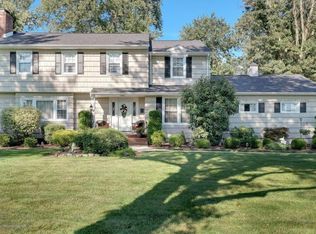 9 Cornwall Rd, Freehold, NJ 07728