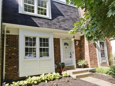 9672 Thackery Sq, Fairfax, VA, 22032