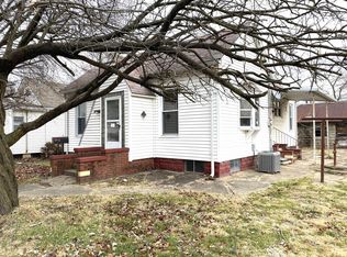 111 S 6th St, Benld, IL 62009