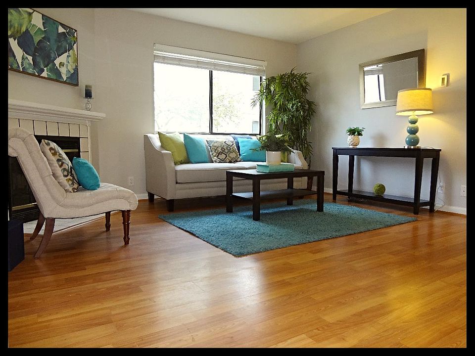 1st image of 183 Sunwood Meadows Pl