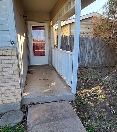2nd image of 5841 Quail Run St