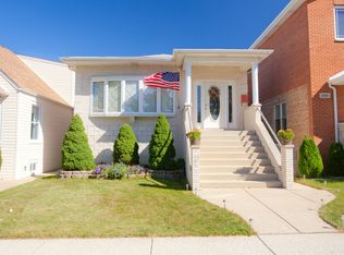 4541 N New England Ave, Harwood Heights, IL 60706