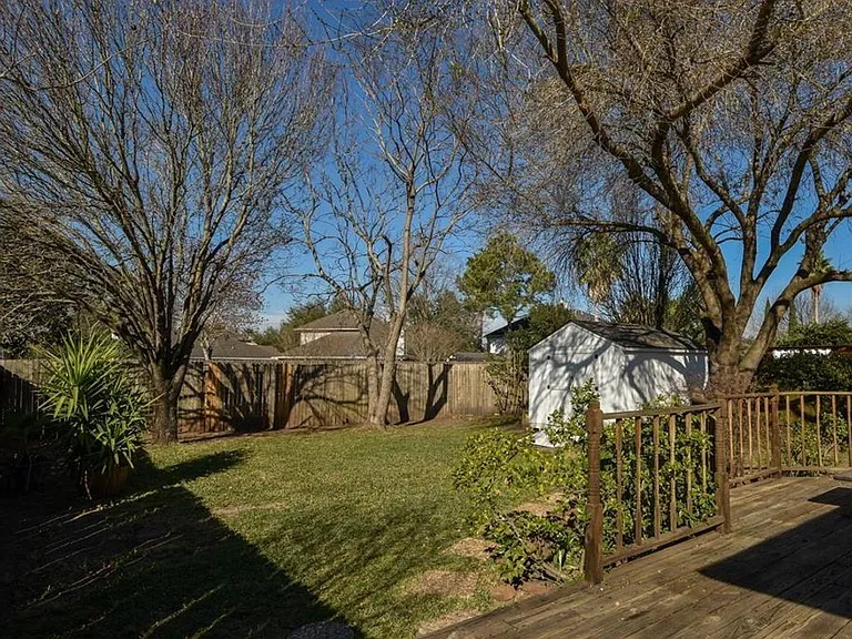 16122 Speyburn Ct — Photo 13