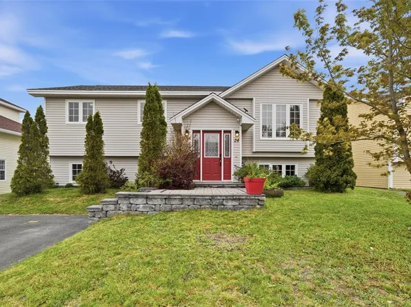 24 McCourt Close, Conception Bay South, NL A1X1H9