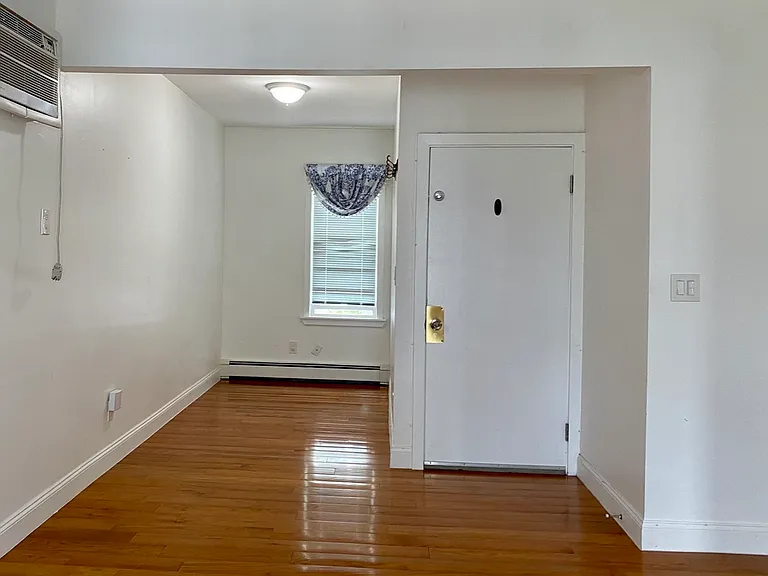 21 Heldun St #2 — Photo 7