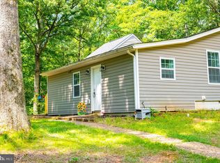 12350 Roselawn Ln, Midland, VA 22728