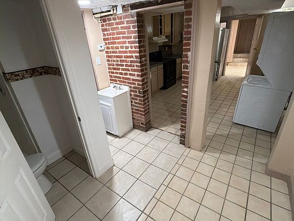 3rd image of 3504 16th St NW #1