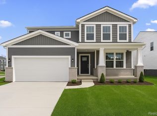 676 Gretchen Ln, Saline, MI 48176