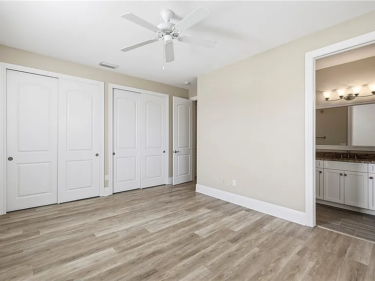 2030 Bridgepointe Cir #112 — Photo 21