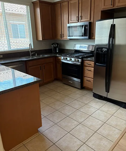 2580 W El Camino Ave — Photo 10