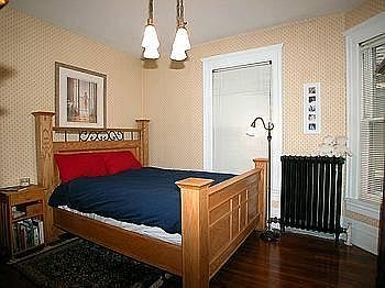 4th image of 599 Laurel Ave APT 2W