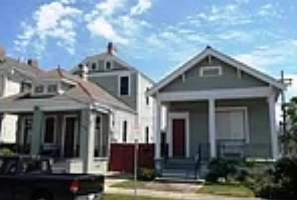 136 S Olympia St #3