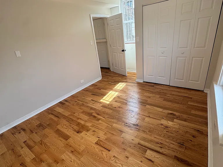 11250 S Vernon Ave #2 — Photo 6