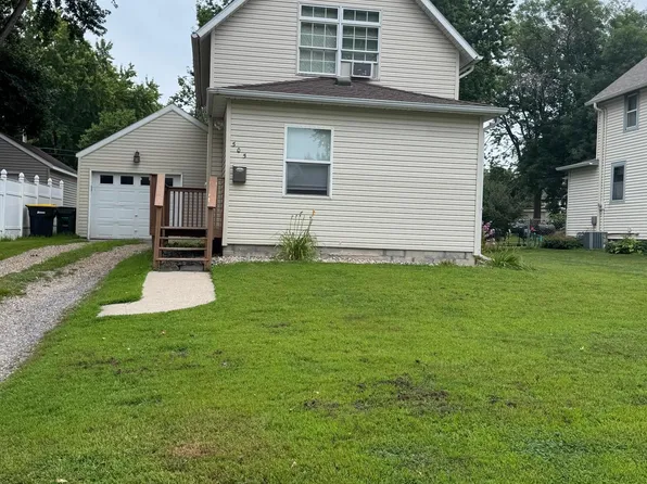 505 S 7th St, Olivia, MN 56277